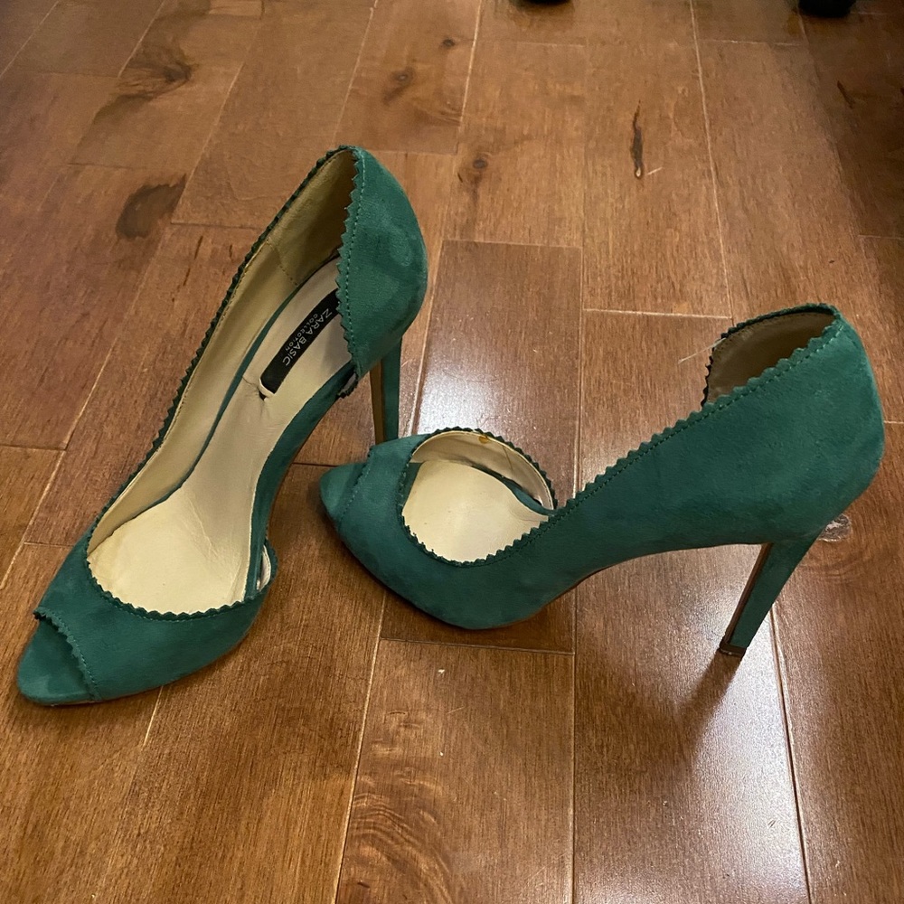 ZARA peep toe green suede heels
